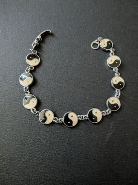 Vintage Y2K Yin Yang Enamel Charm Link Bracelet nostalgic 90s/Y2K style